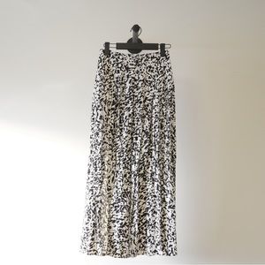 H&M Patterned Maxi Skirt Cream Black Size US 0